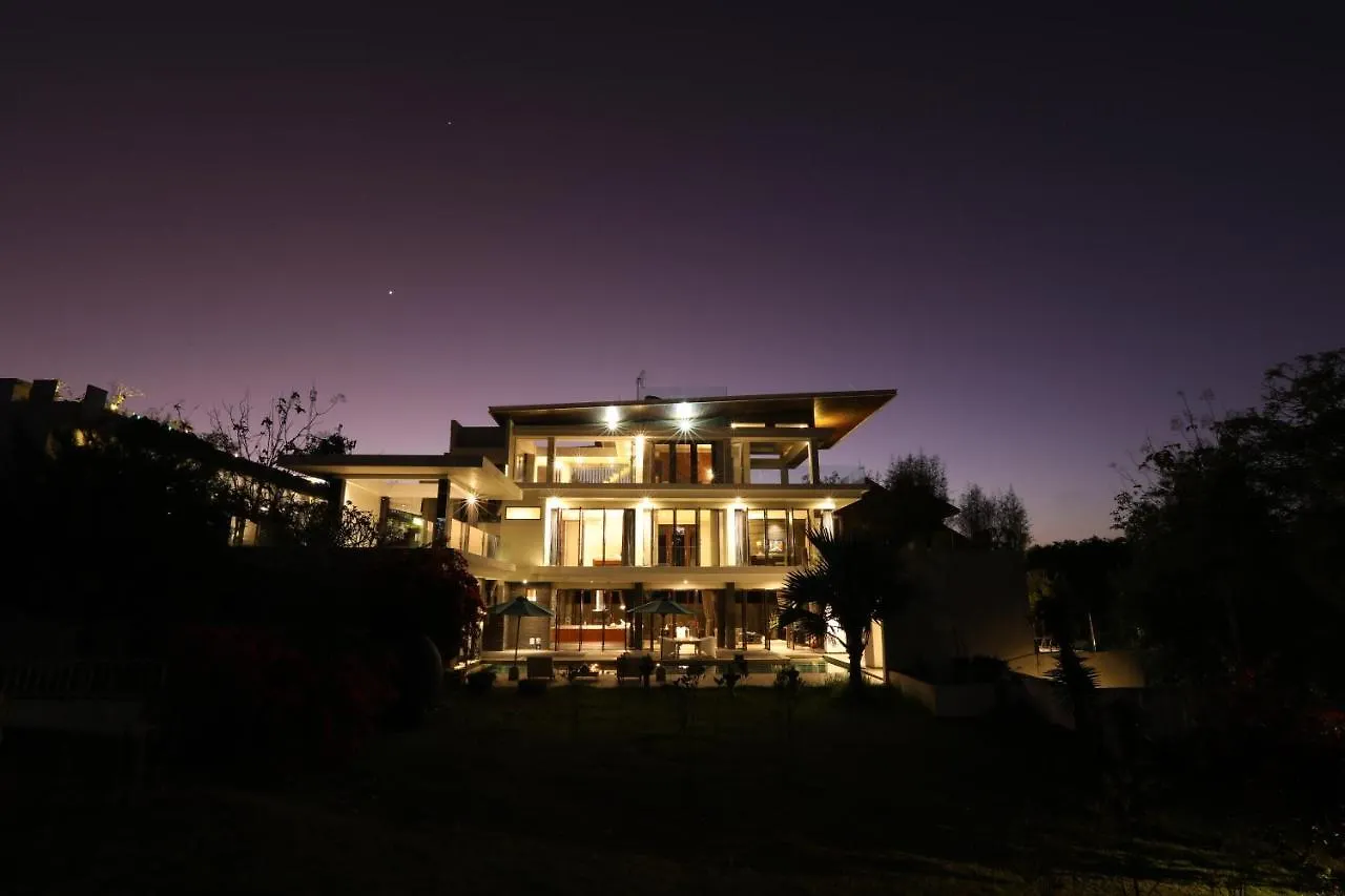 Charlotte The Height Villa Jimbaran Indonesia